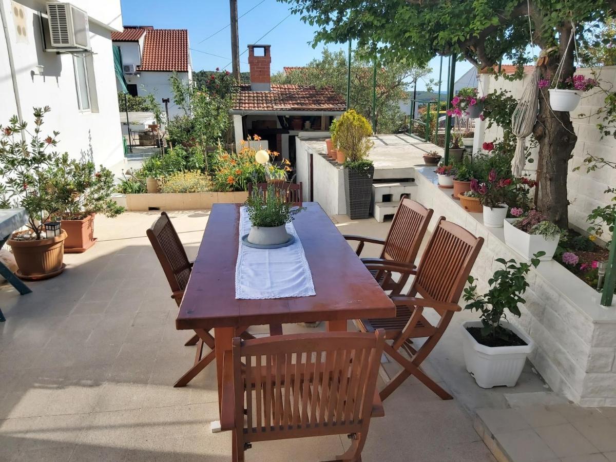Apartments And Rooms With Parking Space Hvar - 13161 Hvar Town Exterior foto